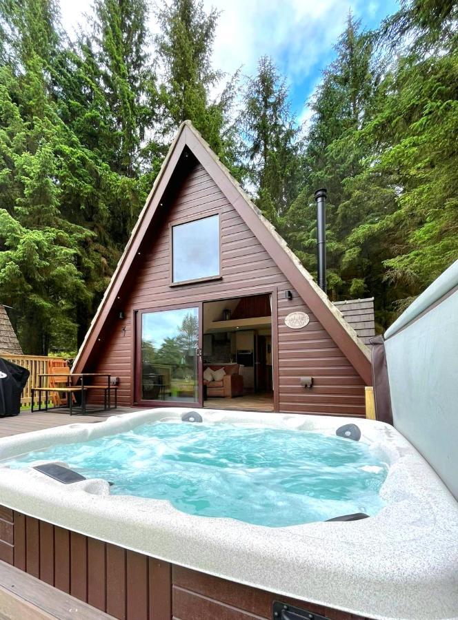 אינברגרי Bonnie Lodge-Lochside Location With Hot Tub מראה חיצוני תמונה