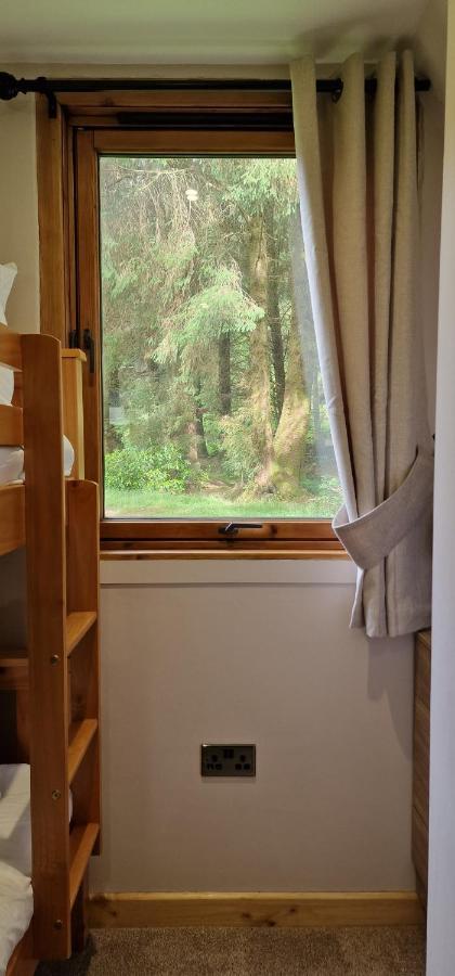 אינברגרי Bonnie Lodge-Lochside Location With Hot Tub מראה חיצוני תמונה