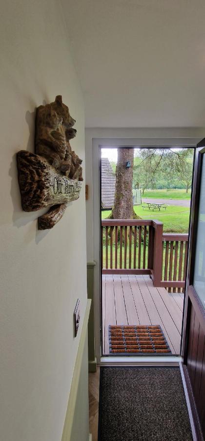 אינברגרי Bonnie Lodge-Lochside Location With Hot Tub מראה חיצוני תמונה